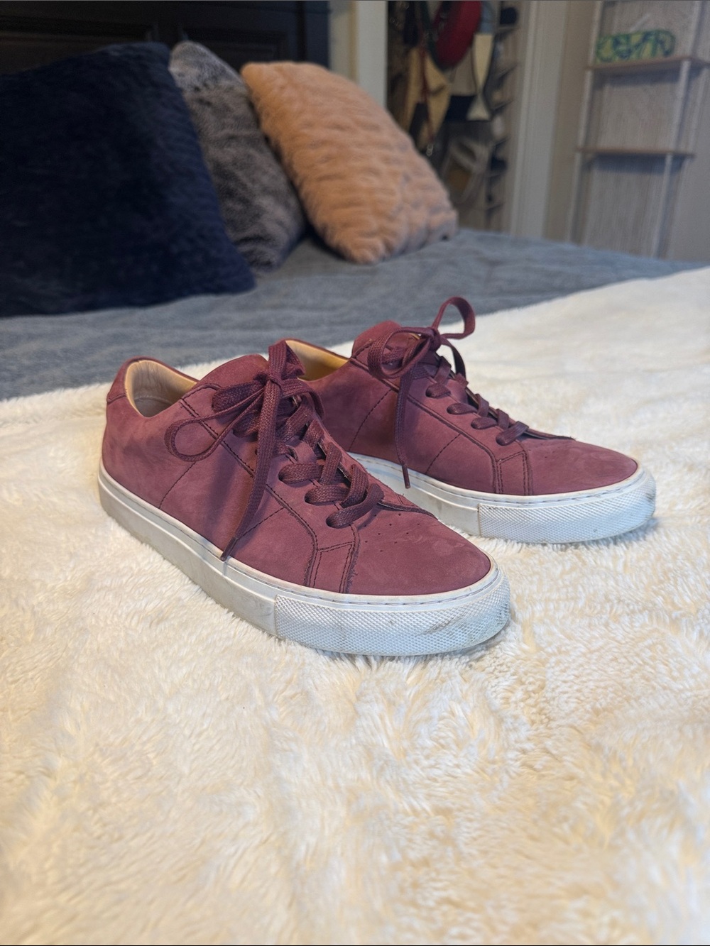 Casual Low-Top Sneakers in Mauve